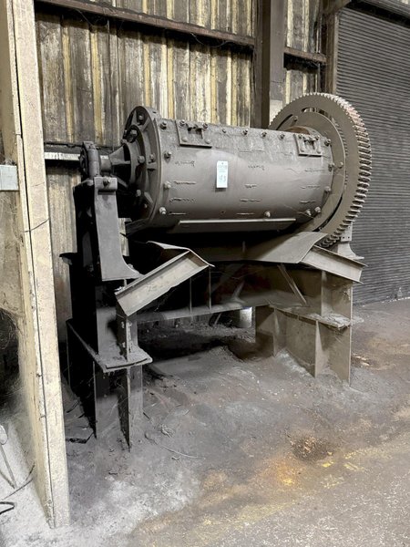 approx. 30" x 60" tumbling barrel with lid and drive