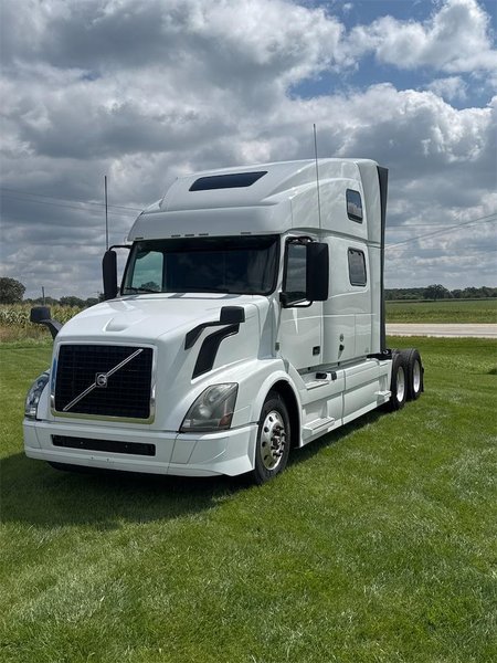 2018 Volvo VNL64T780 4V4NC9EH5JN968958
