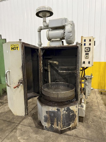 30" x 36" BETTER ENGINEERING MODEL #F-3000-P HEATED CABINET ROTARY TURNTABLE PARTS WASHER: YOBRO #24052