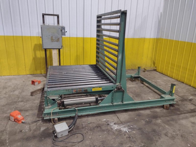 60" x 48" ROACH LIFT &amp; TILT UPENDER / TABLE WITH ROLLER CONVEYOR, 115 VOLT &amp; AIR: YOBRO #24709