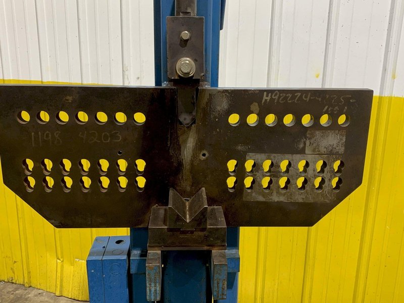 2 HP RICHARDS VERTICAL / HORIZONTAL RAM-TYPE HYDRAULIC BENDER: STOCK #16193