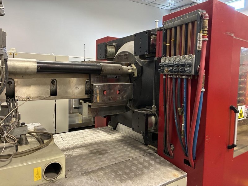 Negri Bossi VE320 All-Electric Injection Molding Machine, 2010 – 70 mm Screw, CANbus Control