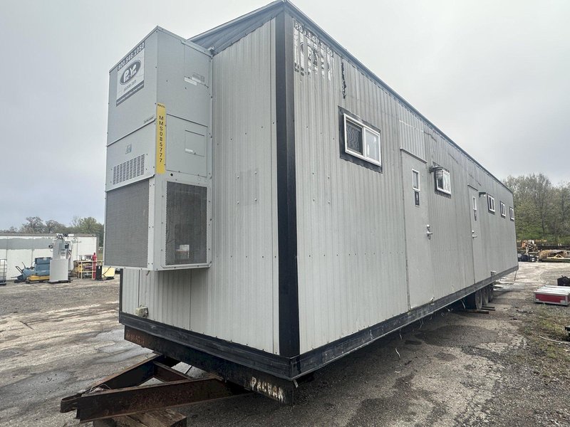 2008 MICHIANA MEN'S &amp; WOMEN'S PORTABLE BATHROOM TRAILER: STOCK #23097