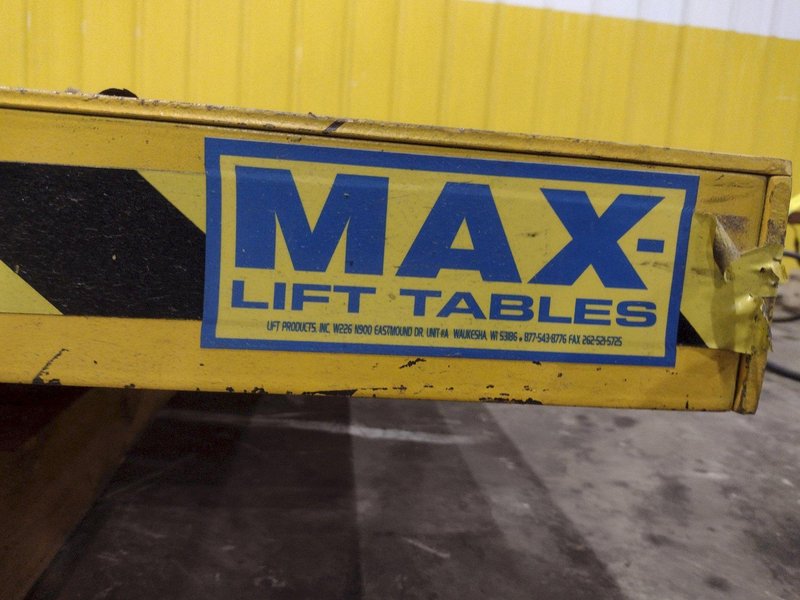4,000 LBS X 72" X 72" LIFT PRODUCTS MODEL #LPT4W-040-36 SCISSOR LIFT TABLE: YOBRO #24989