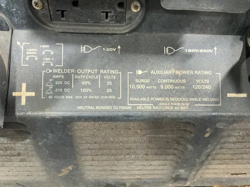 Lincoln Electric 225 Amps Welder - 225 Ranger