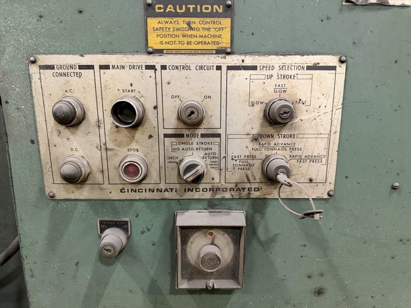 1000 TON x 20' CINCINNATI MODEL #1000H HYDRAULIC PRESS BRAKE: STOCK #23424