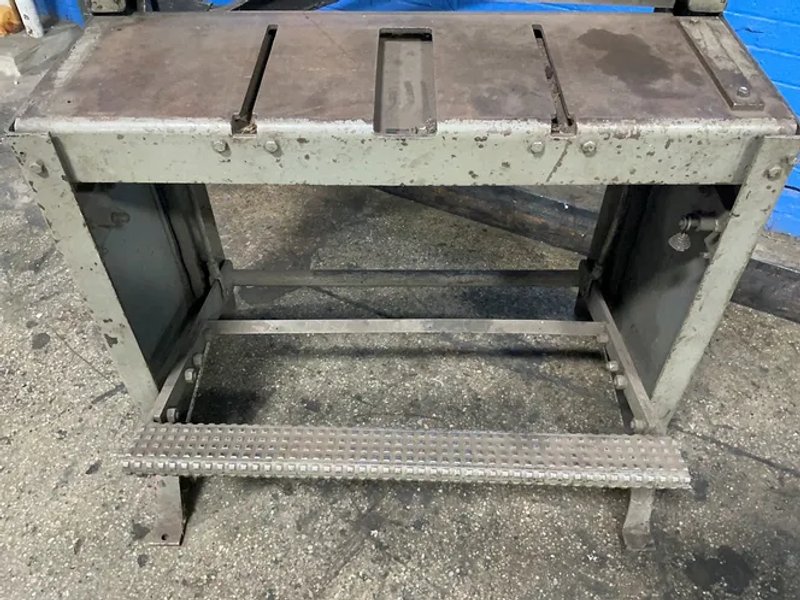 Niagara Machine And Tool Works Mild Steel 30.75” 16 Us Std Gauge Foot Operated Squaring Shear - 30-f