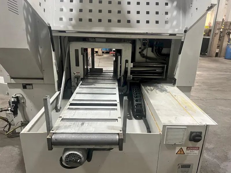 USED BEHRINGER 11.8" X 10.2" DUAL POST AUTOMATIC BANDSAW MODEL HBE 261A, Year: 2017