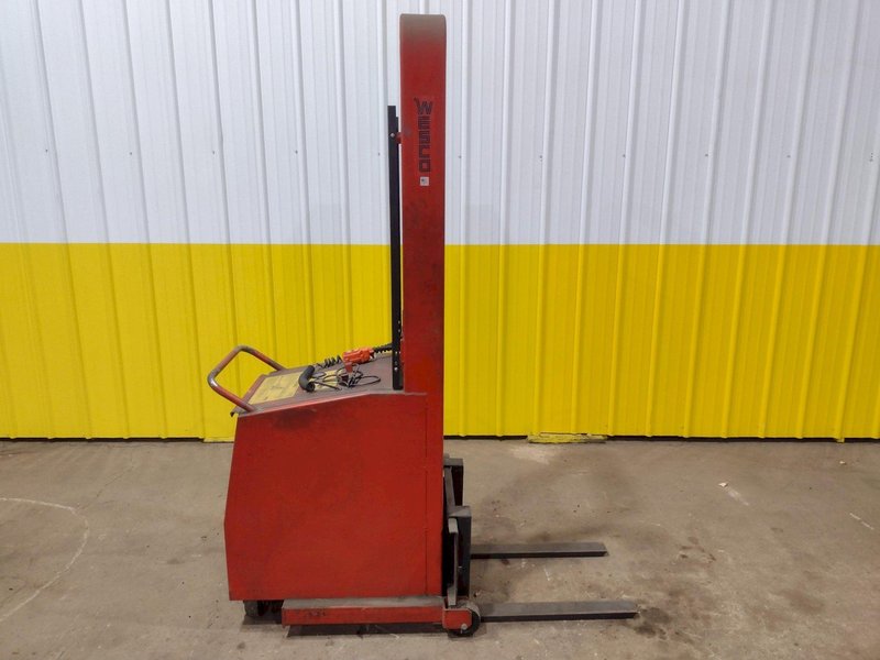 1,000 LB WESCO MODEL #PCBFL-64-25 ELECTRIC FORK LIFT: STOCK #19638