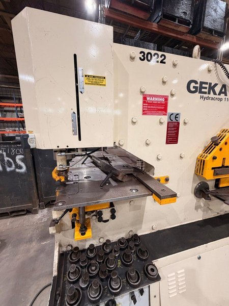 110 Ton Geka Hydracrop 110/180 SD Hydraulic CNC Ironworker, 2017 CNC feeder/positioner