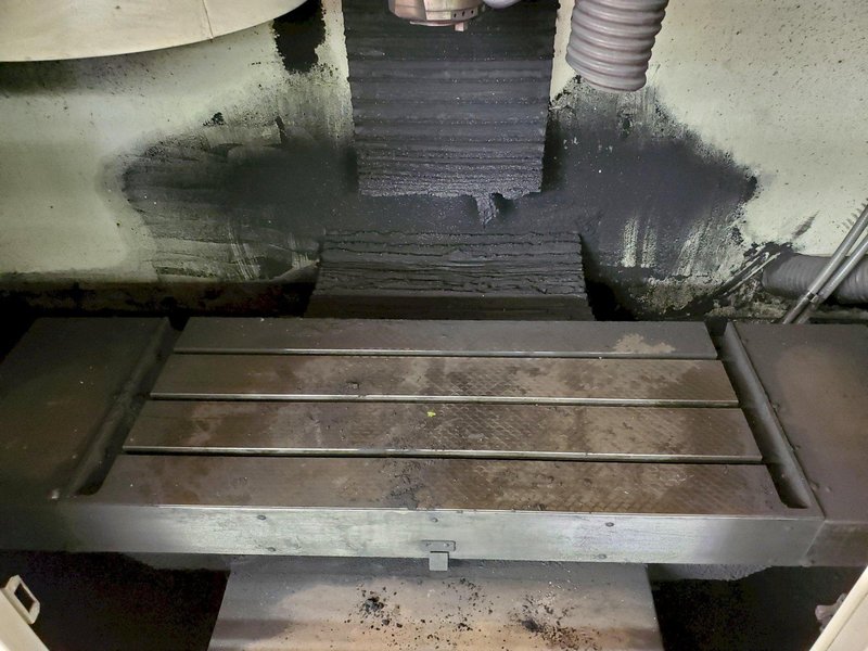 (2002) FADAL 2216 VERTICAL MACHINING CENTER. STOCK # 1260222