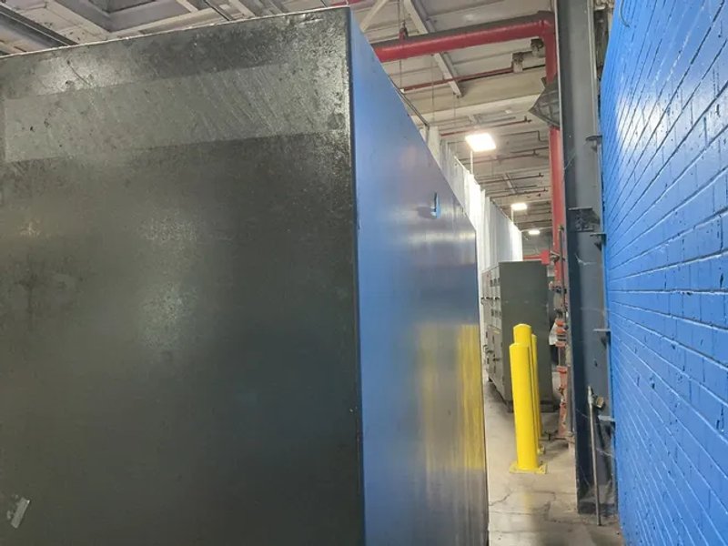 Strong Hold  10 Door Lockers