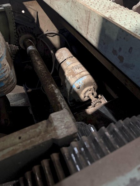 6,000 LB WORTHINGTON MODEL 60P WELDING POSITIONER. STOCK # 1113325.