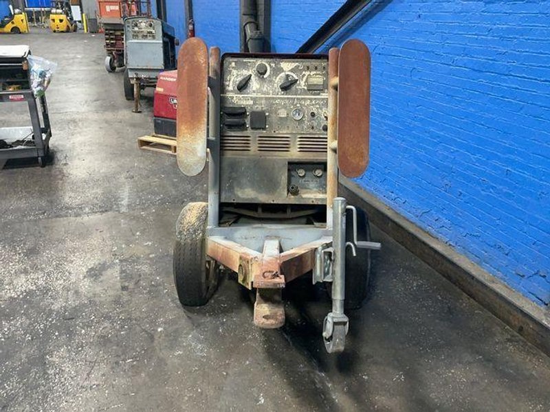 Lincoln Electric 300 Amp Welder - Ranger 300dlx