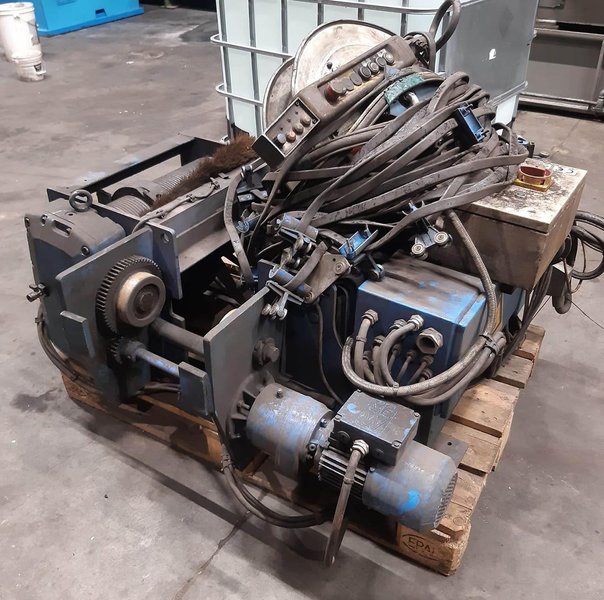 ADC - 3,2 ton hoist