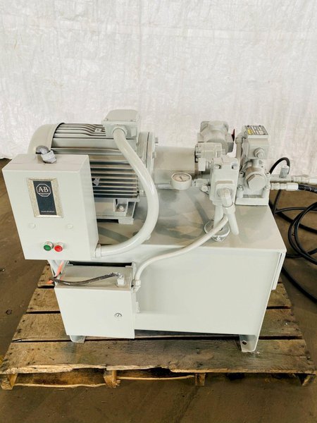 FABRILINE MODEL FH-12 C-FRAME HYDRAULIC PUNCH. STOCK # 0501116