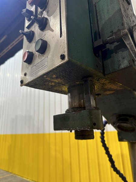27" GRIZZLY MODEL #G0756 HEAVY DUTY DRILLING &amp; TAPPING SINGLE SPINDLE DRILL:: STOCK 16885