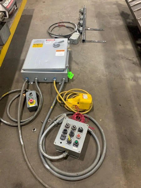 USED MET-FAB 3/8 X 10 SHEAR CONVEYOR WITH PNEUMATIC SHEET SUPPORTS