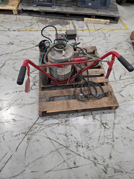 JIFFY 5000 LINE STRIPER USED