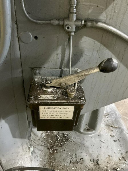 1.5 HP BRIDGEPORT TAM TYPE KNEE MILL: YOBRO #25983