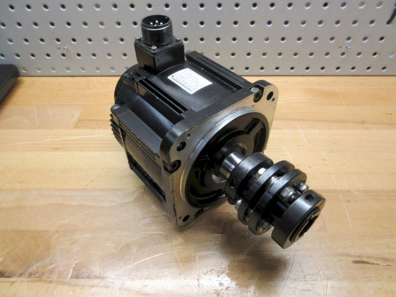 Haas 62-10013 Yaskawa SGMGV-13ADA61 Servo Motor Sigma 5