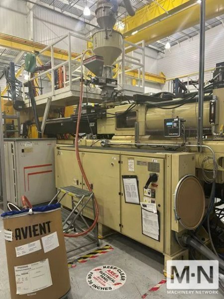 660 TON 111 OZ HUSKY MODEL G600RS100/100  INJECTION MOLDING MACHINE MFG 2004/2003 ( 4) AVAILABLE