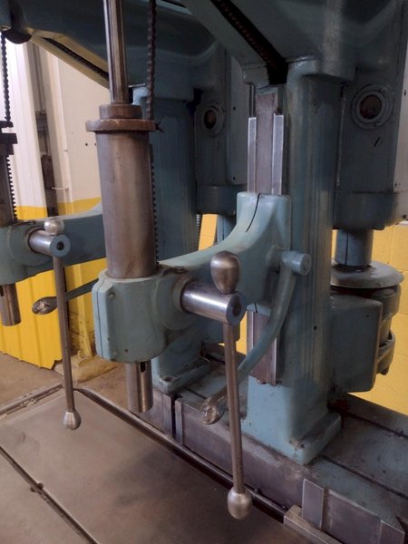 4 HEAD FOSDICK MULTI SPINDLE HEAVY DUTY GANG DRILL: STOCK #18005