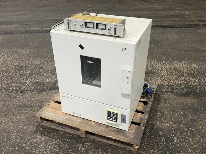 Yamato 19" X 22" X 19" Convection Oven - Dkn600