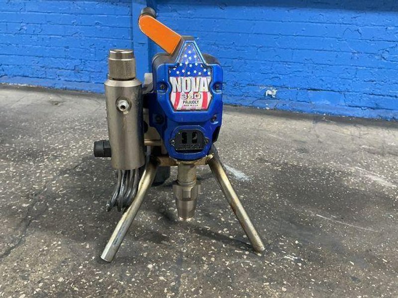 Graco Paint Sprayer - Nova 390