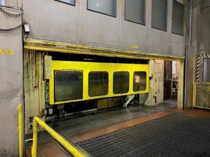 USED FUKUI 1,100 TON STRAIGHT SIDE TRANSFER PRESS MODEL TTD1100T2, Year: 1996