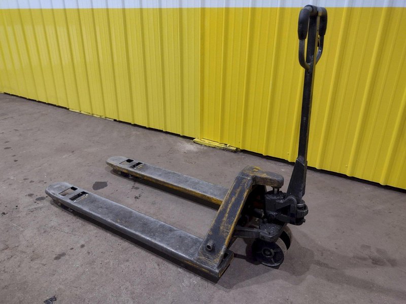 5,000 LB MANUAL PALLET JACK WITH 48" FORKS: STOCK #19052