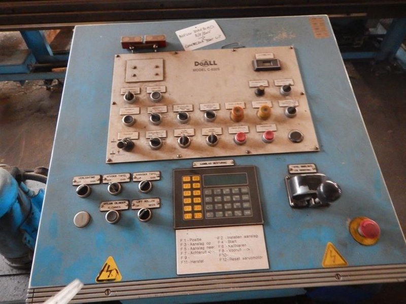 Doall - 1000 x 660 mm CNC