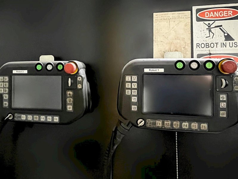 Miller Automation PerformArc™ PA2200SS Dual Robotic Welding Cell