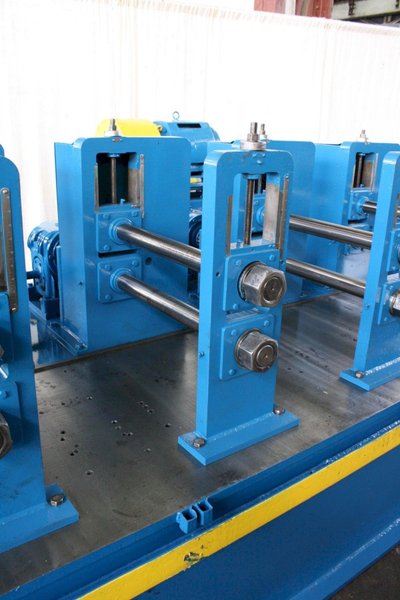 12 STAND X 2.5" X 24" BRADBURY ROLLFORMER: STOCK #64205