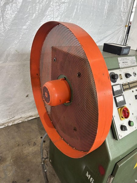 SCHLEICH GMBH MODEL WM18CEV AUTOMATIC WINDING MACHNE. STOCK # 0638423