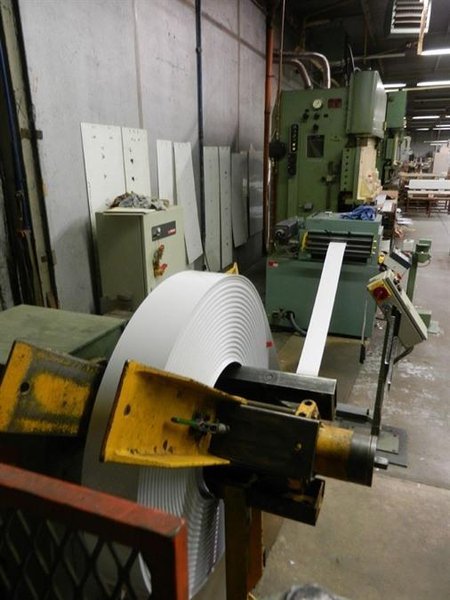 Dimeco decoil./ straight/ feeder - LVD punchpress