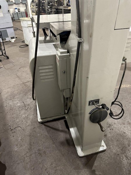 36" DOALL VERTICAL BAND SAW MODEL # V-36 BAND:  STOCK #77638