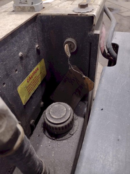 3,000 LB NISSAN MODEL #WSN-30-TH ELECTRIC POWERED PALLET MOVER FORKLIFT: STOCK #19284