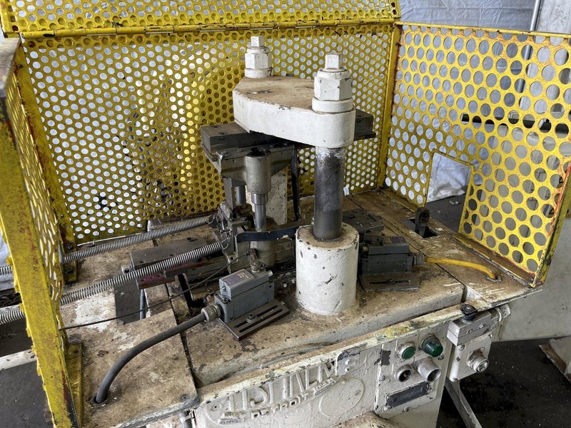 18 TON TISHKEN 2 POST CUTOFF PRESS: STOCK #76595