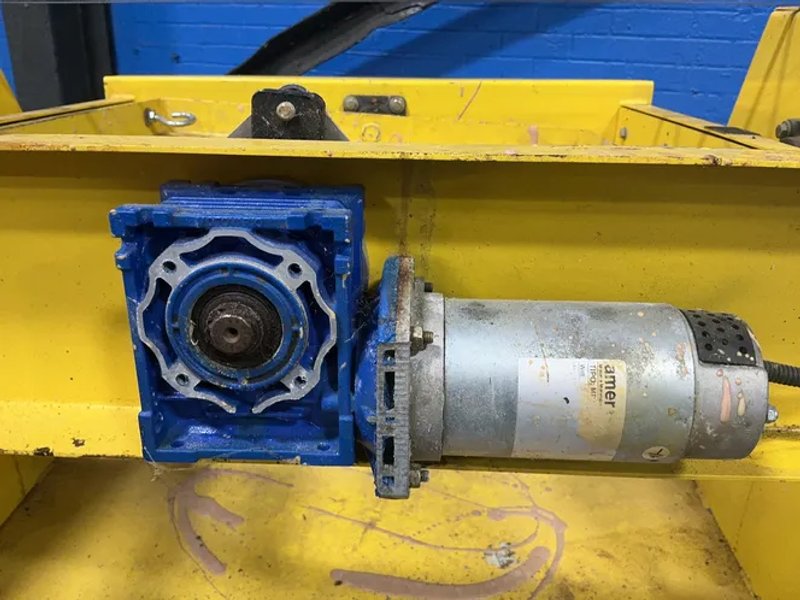Mannetron 24" X 24"  Roto-cast Machine - Nmrv 040