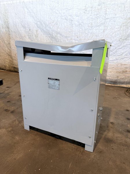 45 KVA WESTINGHOUSE DT-3 TRANSFORMER. STOCK # 1084526
