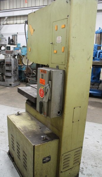 20" START RITE MODEL #V500F VERTICAL BANDSAW: STOCK #63537