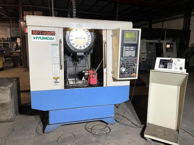 Hyundai SPT-V30T - X: 500 - Y: 300 - Z: 300 mm CNC