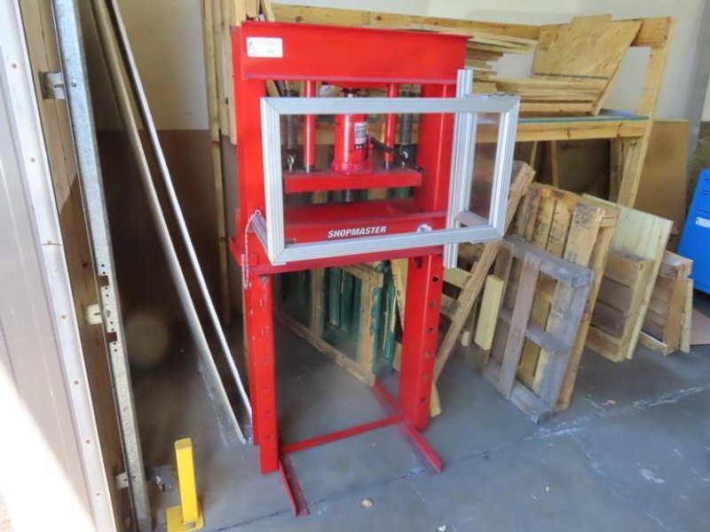 Shopmaster CP 100 H Frame Shop Press- Auction Item