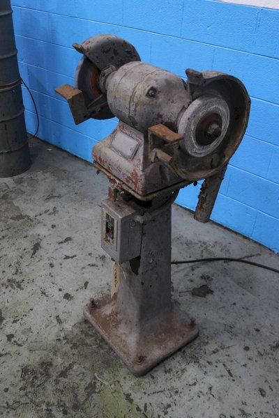 9" US INDUSTRIES DOUBLE END GRINDER: STOCK #73822