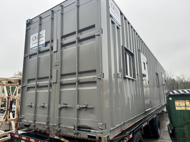 40' PORTABLE OFFICE STORAGE CONTAINER: STOCK #23098