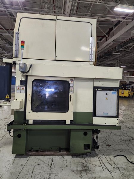 MAKINO SNC86-A5 CNC VERTICAL MACHINING CENTER USED