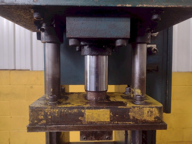 10 TON GREENERD MODEL #HPB-10 HYDRAULIC C-FRAME PRESS, 8" STROKE: STOCK #16266