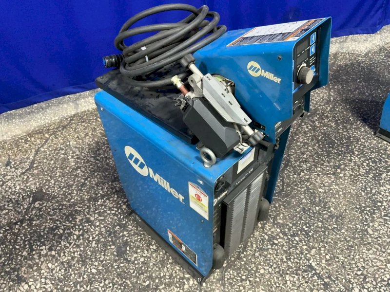Miller  450 A  Welder  - Axcess 450