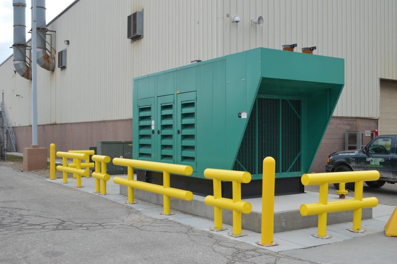 (42) 10' LONG x 26" HIGH IDEAL SHIELD TWO LINE PLASTIC COATED HEAVY DUTY GAURDRAIL BARRIER: YOBRO #24873